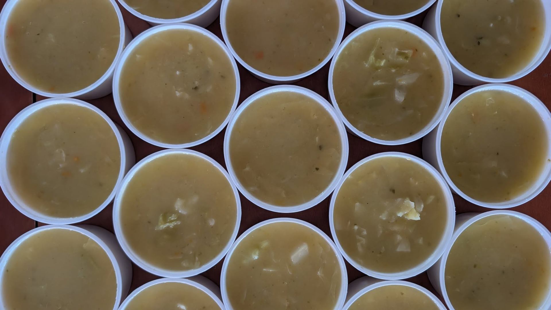 Sopa da Mariazinha — refeições preparadas para quem precisa